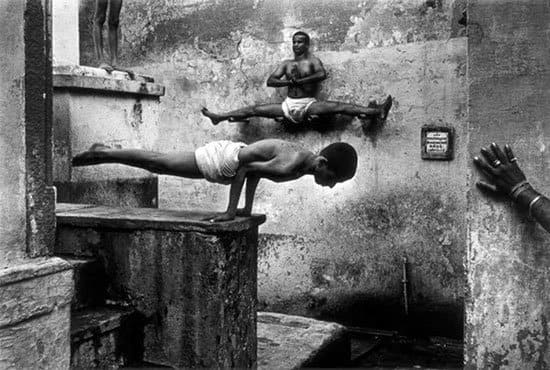 Calisthenics: (B&W): The New Age Of Fitness (B&W)