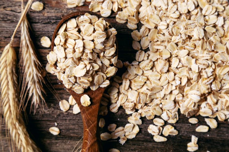 heap of oats in a spoon